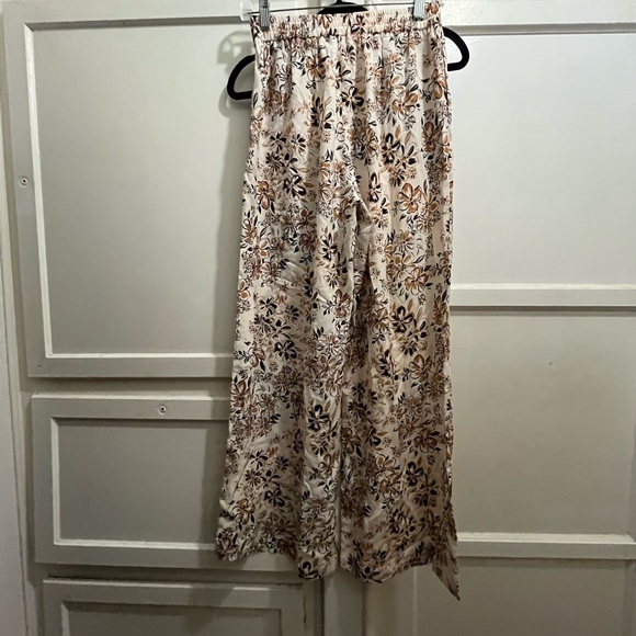 The Westside island oasis silk hi waist pants size Small - Picture 2 of 14